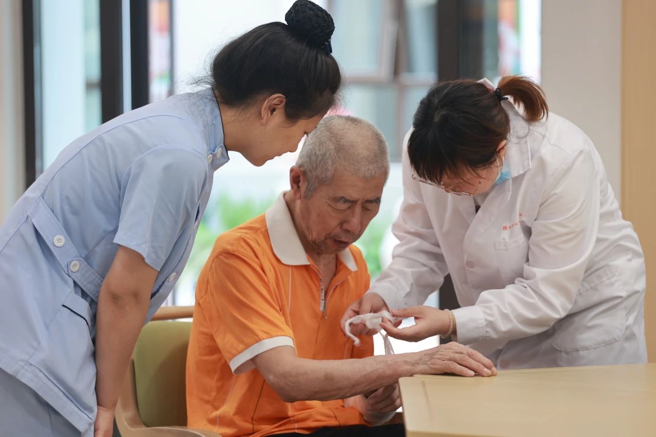 1753233976138588.jpg 2.jpg