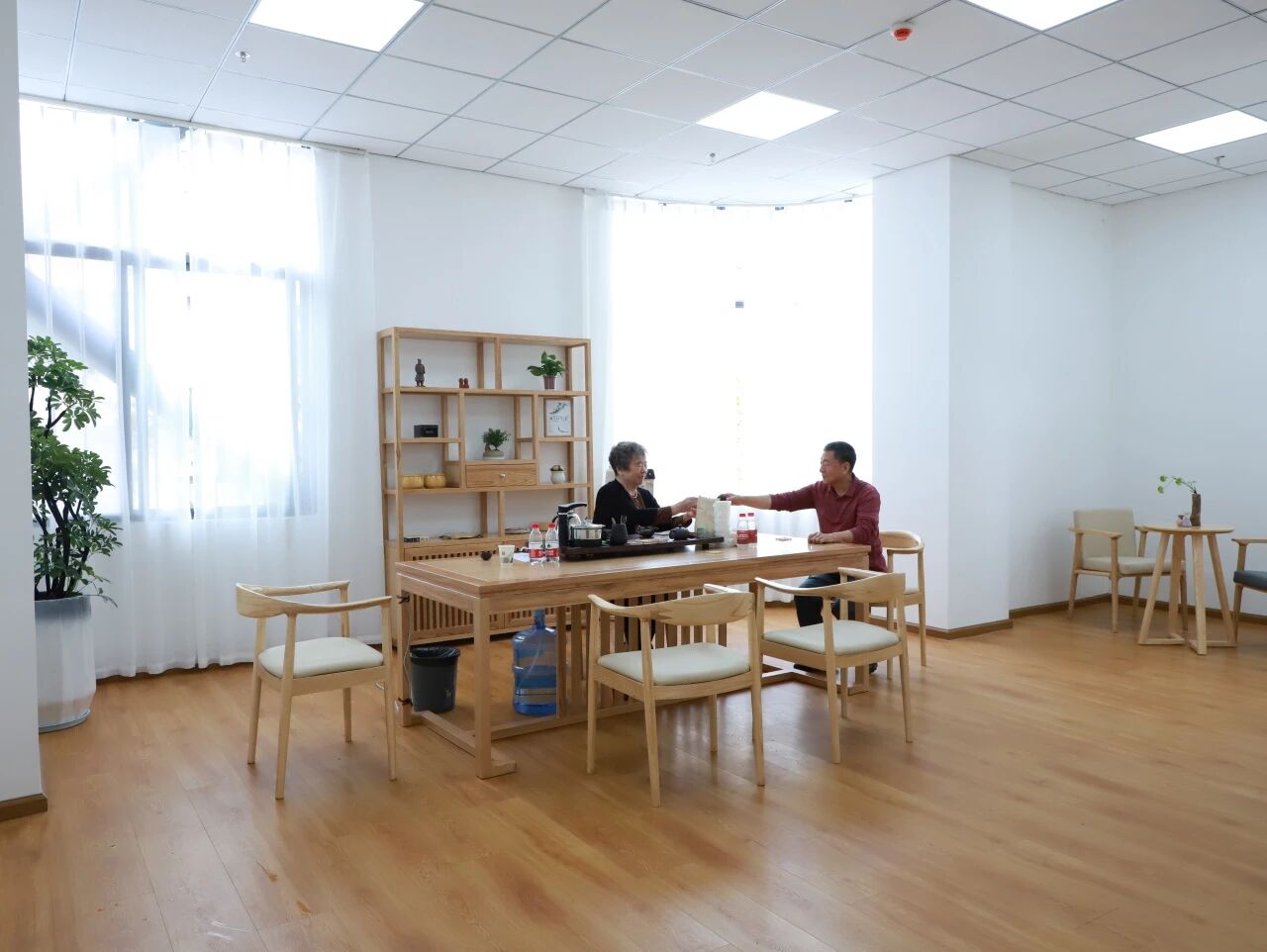 1763428977457944.jpg 8.jpg